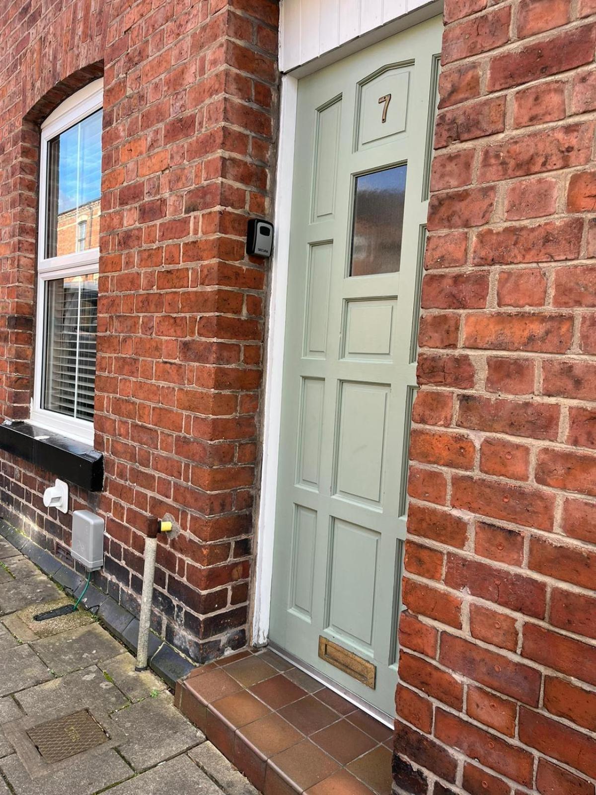 Of Award Winning -pixie Terrace Holiday home Chester